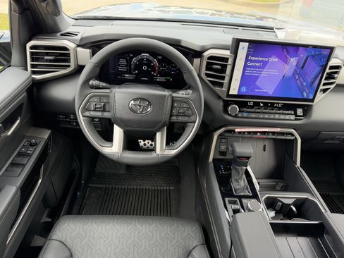 New 2025 Toyota Tundra Limited image 15