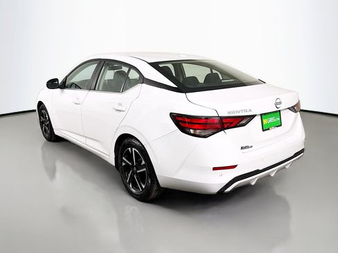Used 2025 Nissan Sentra SV image 7
