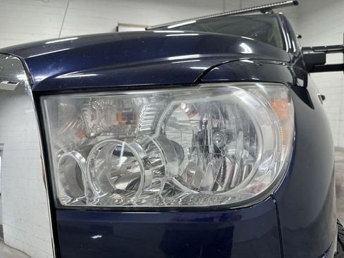 Used 2011 Toyota Tundra 2WD CrewMax w/ SR5 Pkg image 11