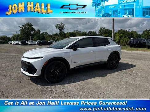 New 2025 Chevrolet Equinox EV RS image 2