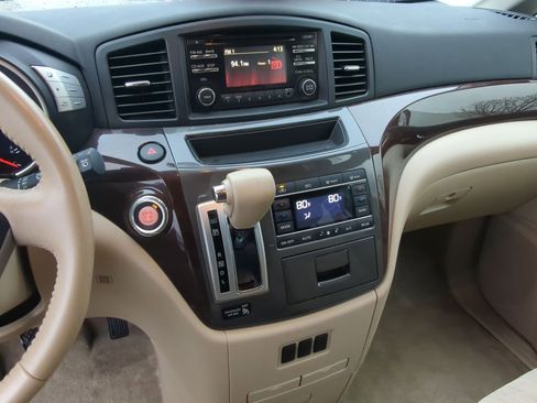 Used 2014 Nissan Quest SV image 20