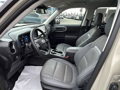 Used 2025 Ford Bronco Sport Badlands image 17