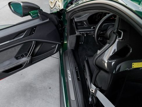 Certified 2025 Porsche 911 GT3 RWD image 30
