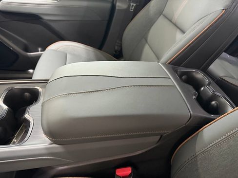 New 2026 GMC Acadia AT4 AWD/4WD image 22