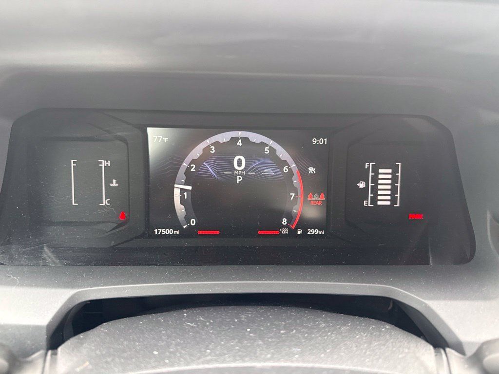Used 2024 Toyota Tacoma SR w/ SR Upgrade Package AWD/4WD image 18