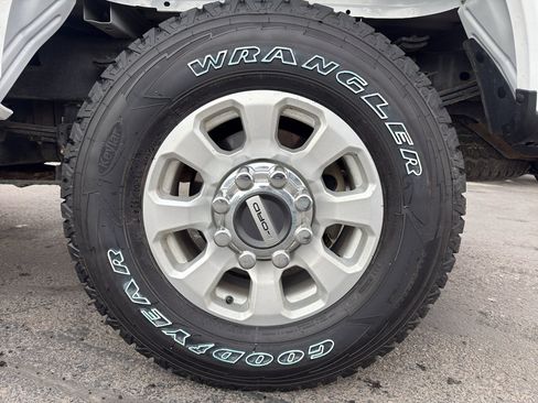 Used 2024 Ford F350 XLT w/ FX4 Off-Road Package image 9