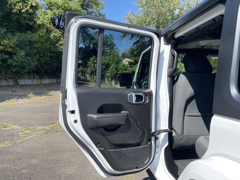 Used 2024 Jeep Wrangler Sport S w/ Convenience Group image 20