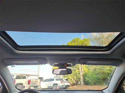 Certified 2022 Chevrolet Malibu Premier image 13