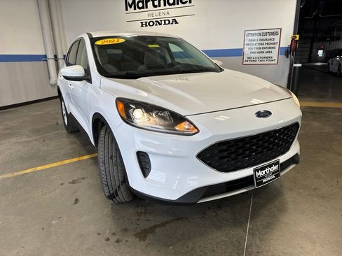 Used 2021 Ford Escape SE AWD/4WD image 3