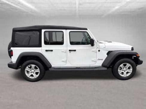 Used 2019 Jeep Wrangler Unlimited Sport AWD/4WD image 6