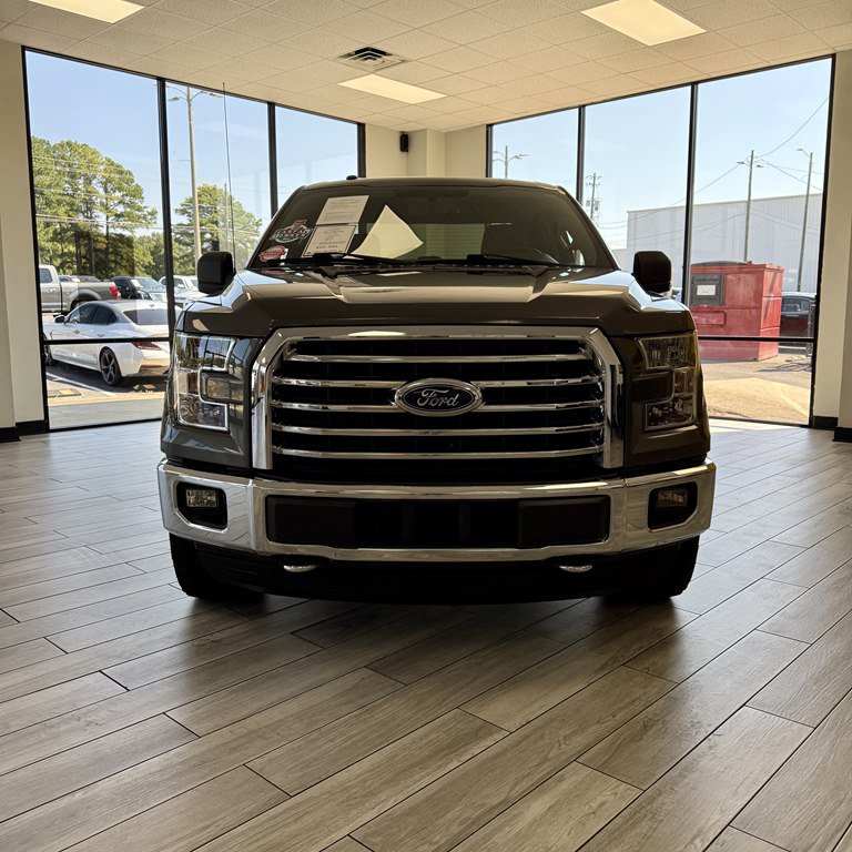 Used 2017 Ford F150 XLT w/ Equipment Group 302A Luxury AWD/4WD image 2