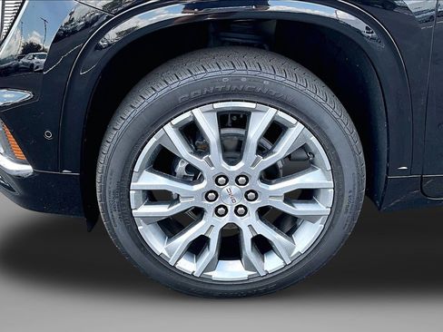 Used 2025 GMC Acadia Denali w/ Super Cruise Package AWD/4WD image 9