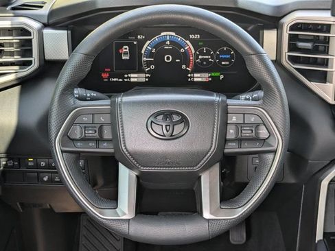 Used 2025 Toyota Tundra Limited AWD/4WD image 20