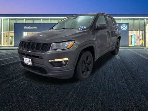 Used 2018 Jeep Compass Altitude w/ Popular Equipment Group image 8