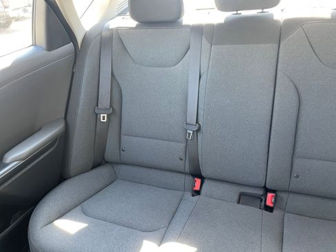 Used 2025 Kia K4 LXS image 38