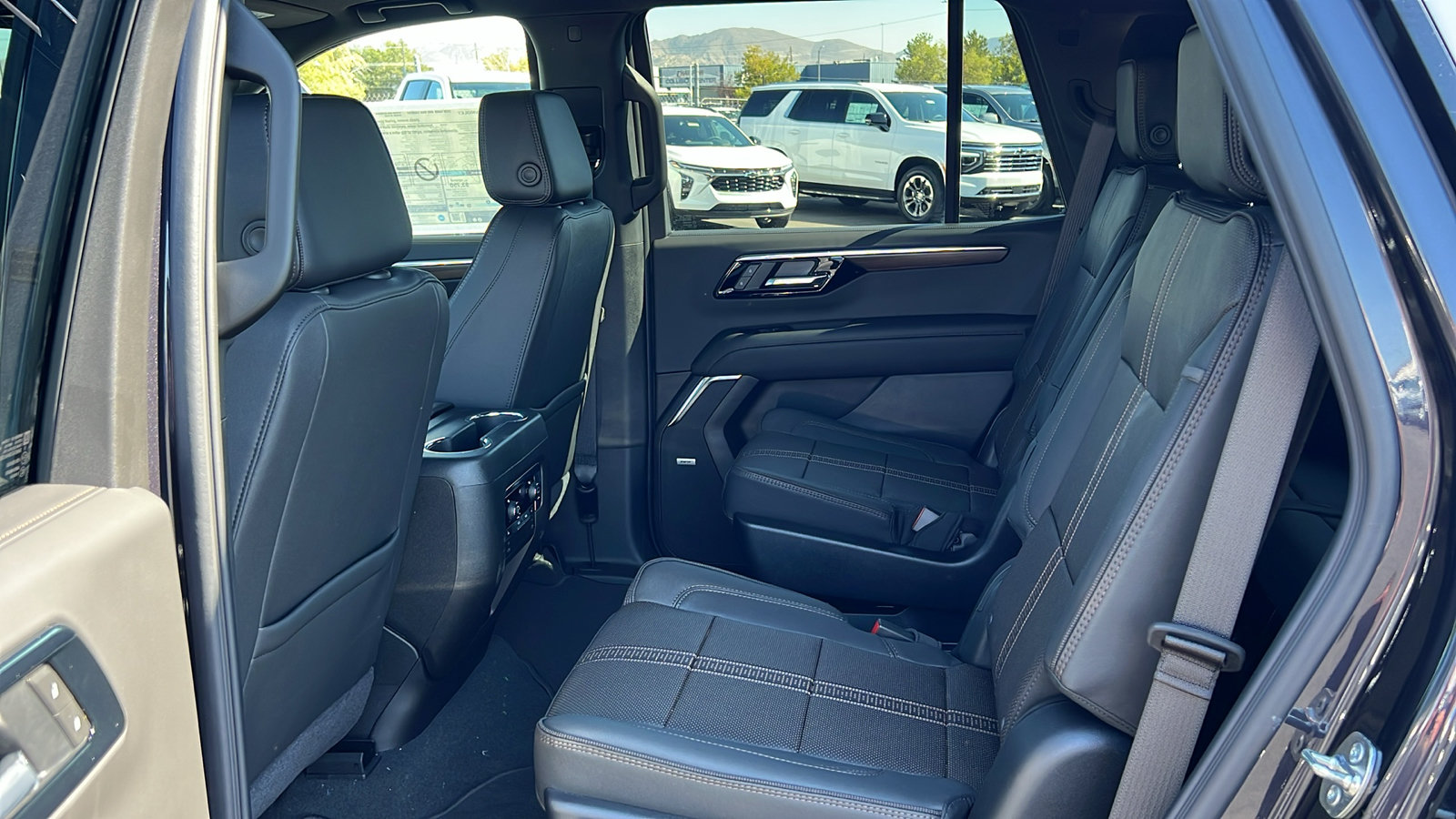 New 2026 Chevrolet Tahoe High Country w/ Sun And Tow Package AWD/4WD image 18