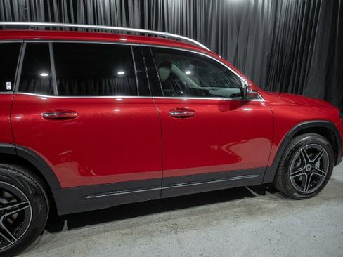 New 2026 Mercedes-Benz GLB 250 4MATIC image 4