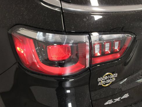 Used 2025 Jeep Compass Latitude AWD/4WD image 50