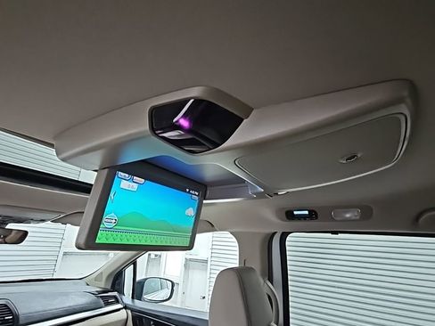 Used 2024 Honda Odyssey Touring image 32