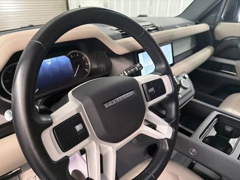 Used 2023 Land Rover Defender 110 SE AWD/4WD image 11