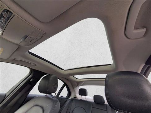 Used 2015 Mercedes-Benz C 300 Sedan image 15