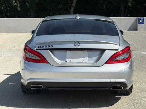 Used 2014 Mercedes-Benz CLS 550 w/ Premium 1 Package image 4