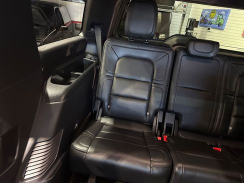 Used 2018 Lincoln Navigator Reserve w/ Technology Package image 75