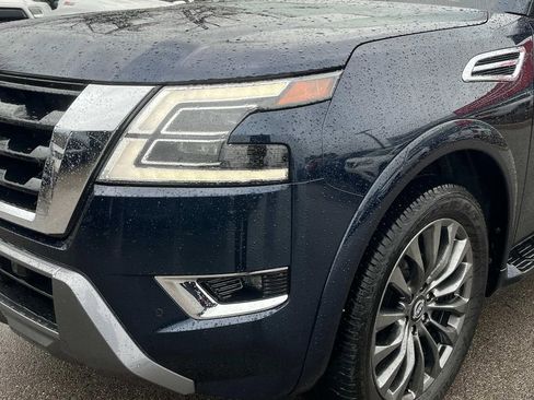Certified 2024 Nissan Armada Platinum w/ Captain's Chairs Package image 15