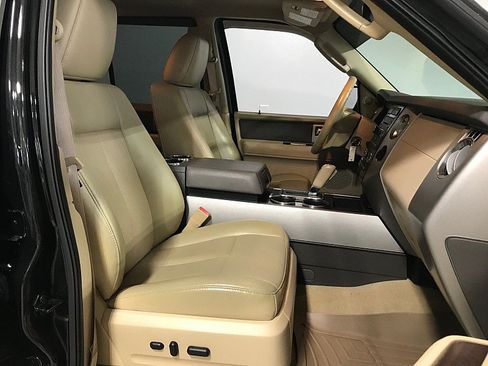 Used 2013 Ford Expedition XLT RWD image 14