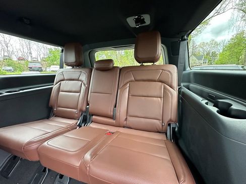 New 2026 Lincoln Navigator L Reserve AWD/4WD image 21