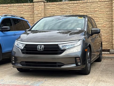 Used 2022 Honda Odyssey EX image 1