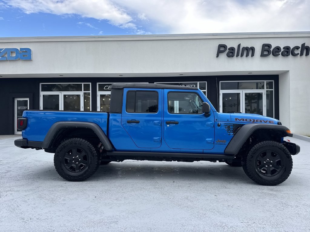 Used 2023 Jeep Gladiator Mojave AWD/4WD image 23