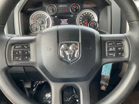 Used 2013 RAM 1500 Classic SLT w/ Premium Display Pkg AWD/4WD image 11