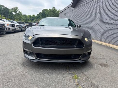 Used 2017 Ford Mustang GT w/ Black Accent Package RWD image 2