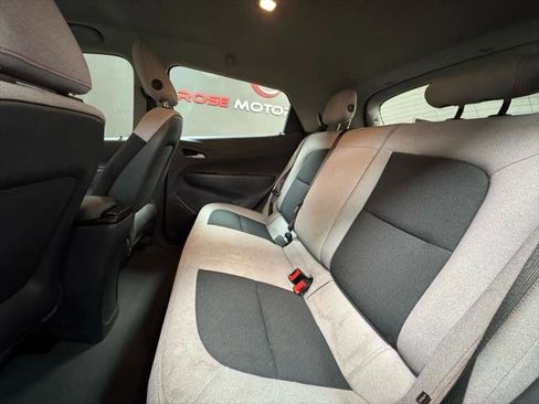 Used 2020 Chevrolet Bolt LT image 11