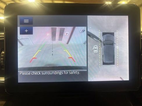 Used 2020 Ford Explorer Limited image 23