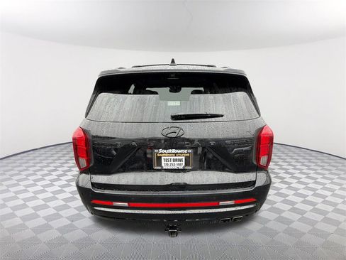 Used 2024 Hyundai Palisade Calligraphy image 6