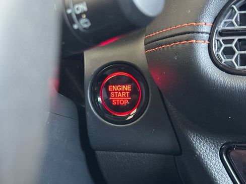 Used 2025 Honda HR-V Sport image 24