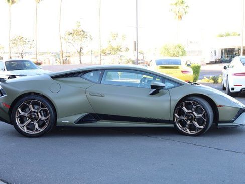 Used 2023 Lamborghini Huracan Tecnica RWD image 14