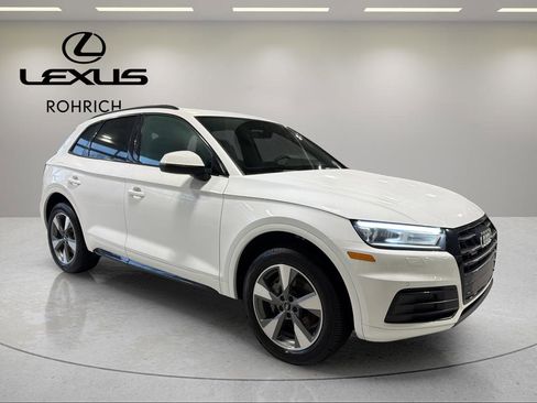 Used 2020 Audi Q5 2.0T Premium image 3