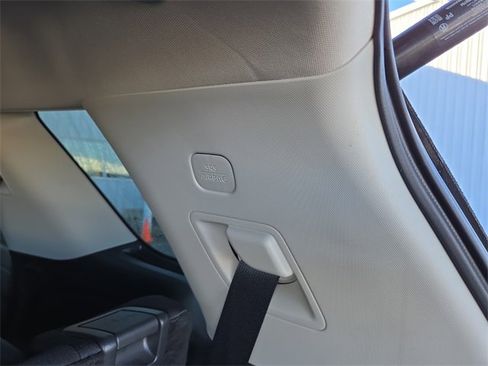 Certified 2025 Nissan Pathfinder SV image 42