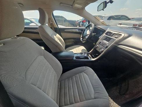 Used 2018 Ford Fusion S image 8