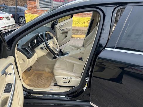 Used 2015 Volvo XC60 T5 Platinum image 10