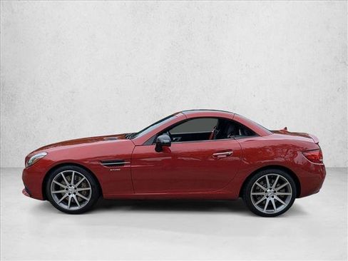 Used 2017 Mercedes-Benz SLC 43 AMG image 5