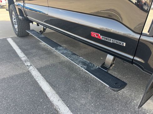 Used 2024 Ford F350 Platinum image 2