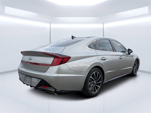 Used 2021 Hyundai Sonata Limited image 3