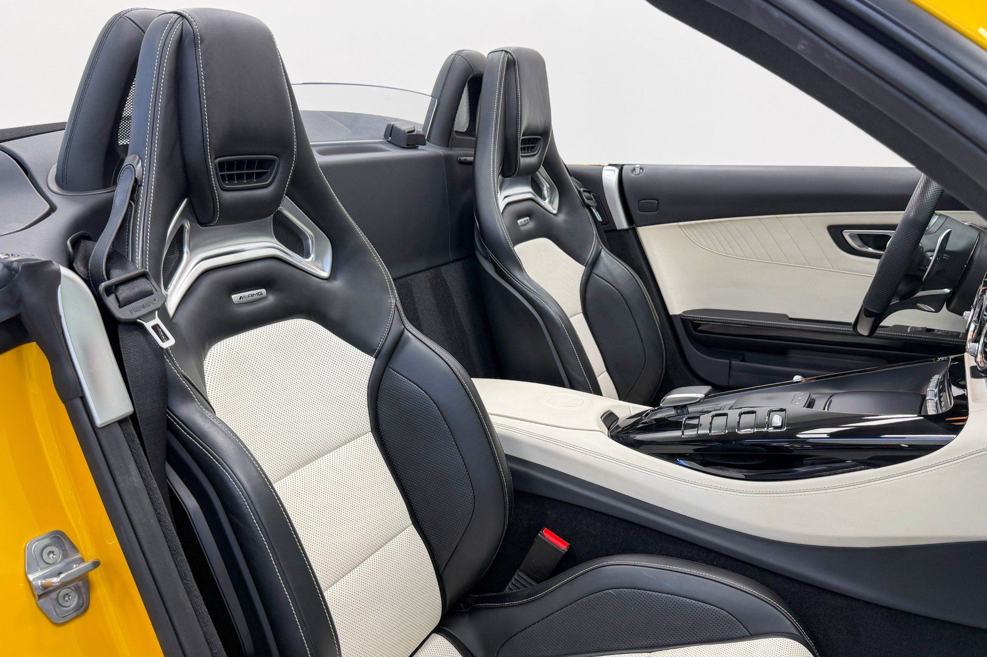Used 2020 Mercedes-Benz AMG GT C image 25