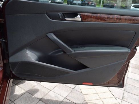 Used 2013 Volkswagen Passat TDI SEL Premium FWD image 75