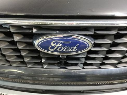 Used 2023 Ford Escape Active w/ Tech Pack #2 AWD/4WD image 8