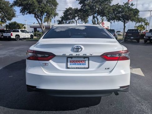 Used 2024 Toyota Camry LE FWD image 5